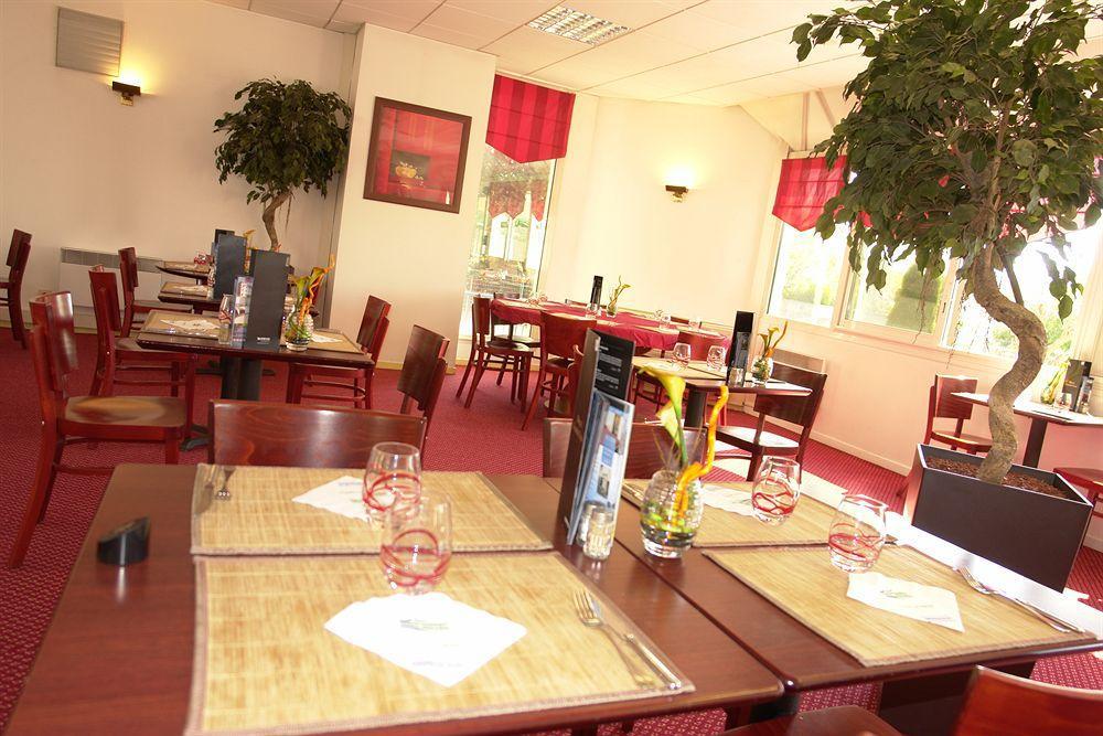 Brit Hotel Orleans St Jean De Braye - L'Antares Saint-Jean-de-Braye Exterior foto
