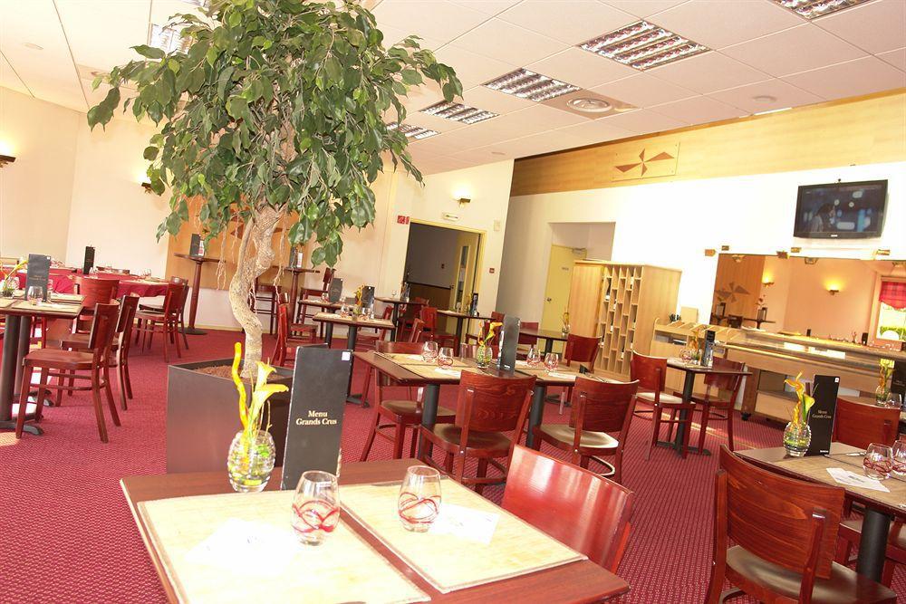 Brit Hotel Orleans St Jean De Braye - L'Antares Saint-Jean-de-Braye Exterior foto